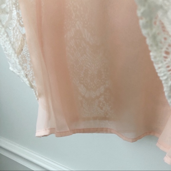 Moon Collection White & Peach Lace Blouse - Picture 4 of 13